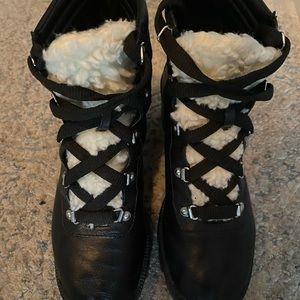 Fur booties with thick rubber heel